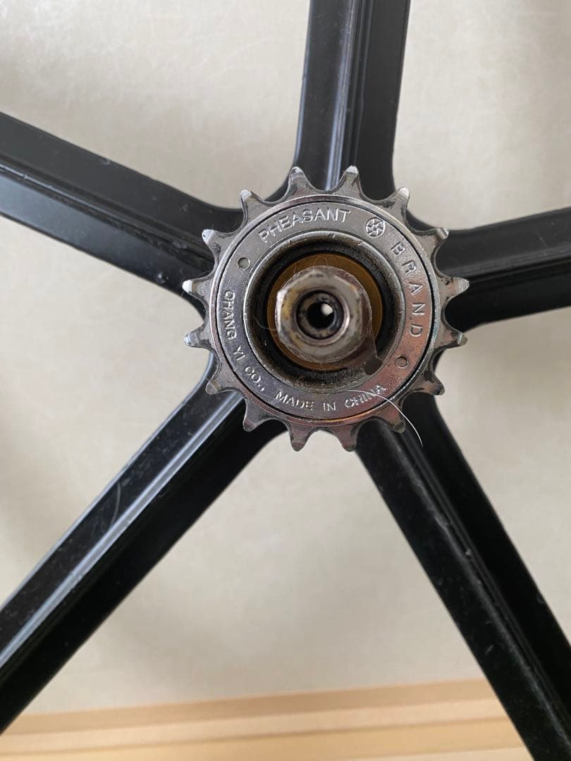 700c バトンホイール リア マグネシウム