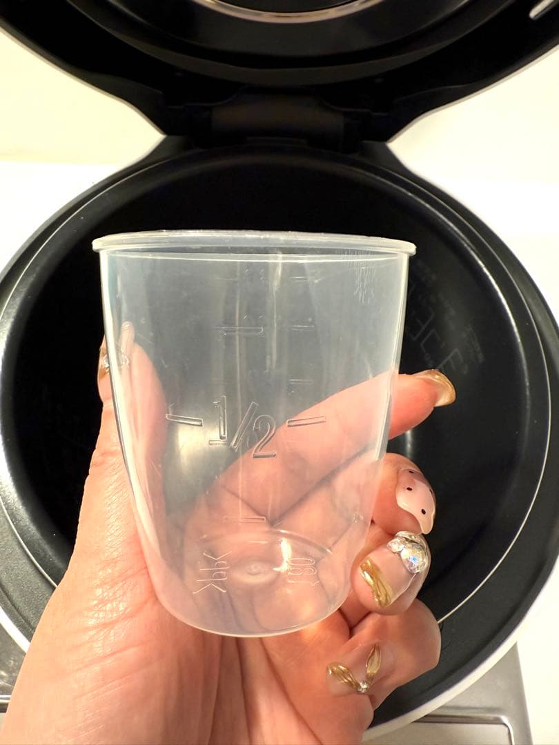 美品★パナソニック 炊飯器 5合 圧力IH SR-R10A-W 2024年製