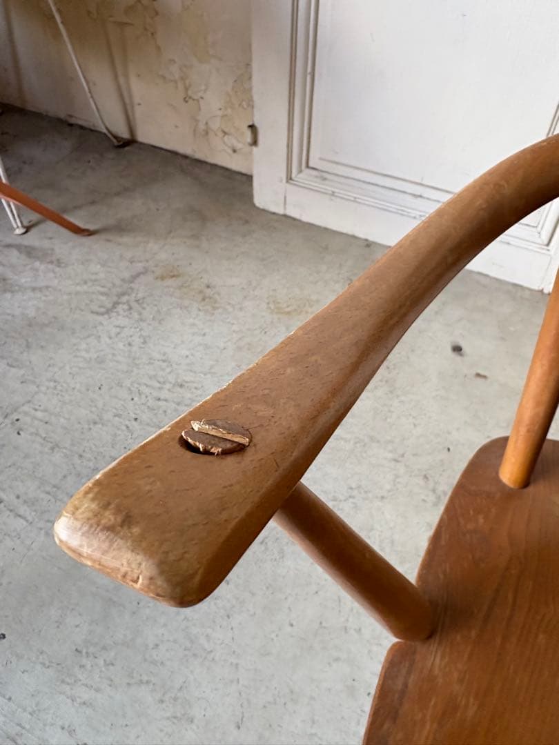 アーコール　カウホーン　ラダーバックチェア