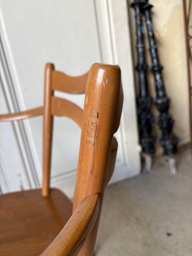 アーコール　カウホーン　ラダーバックチェア