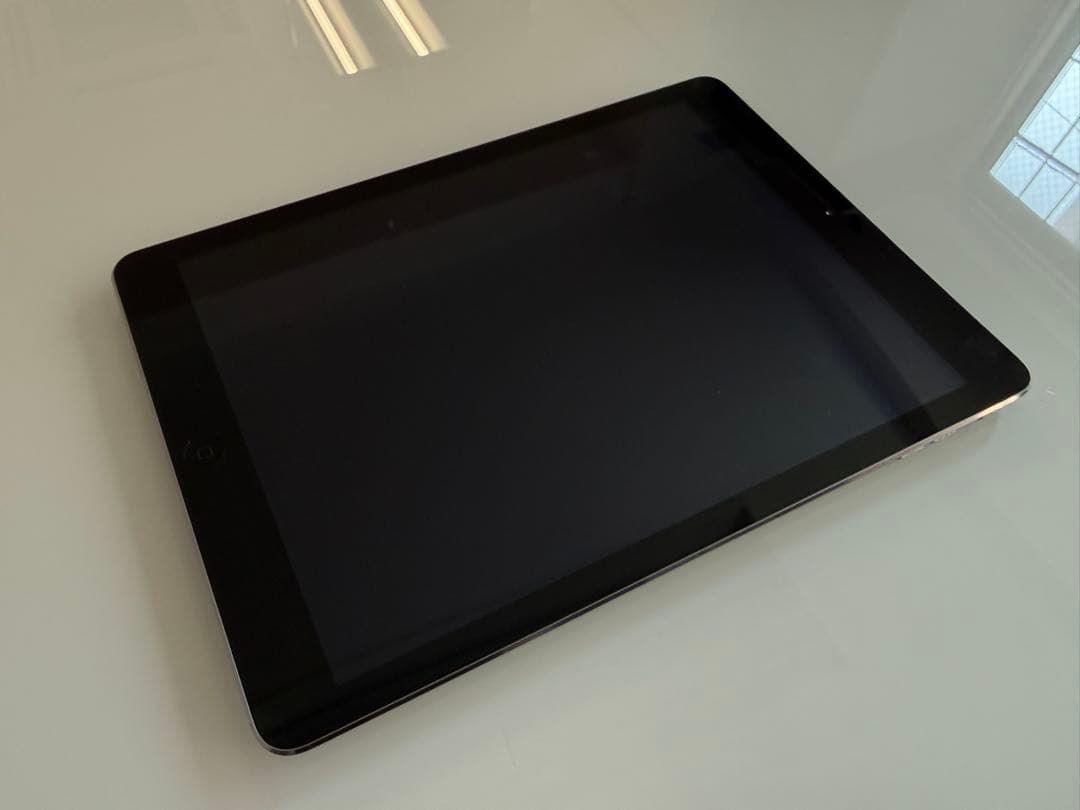 iPad本体 Apple iPad Air 64GB MD793JA/A