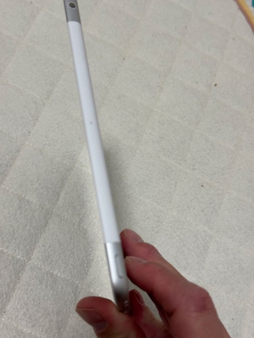 iPad第7世代 WiFi セルラー　32GB バッテリー99%