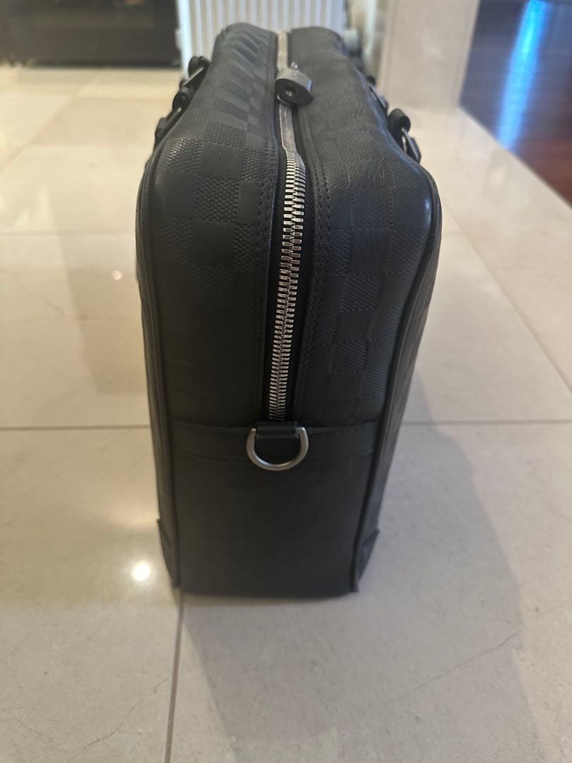 ゼウス　LOUIS VUITTON ポルトドキュマン・ヴォワイヤージュ