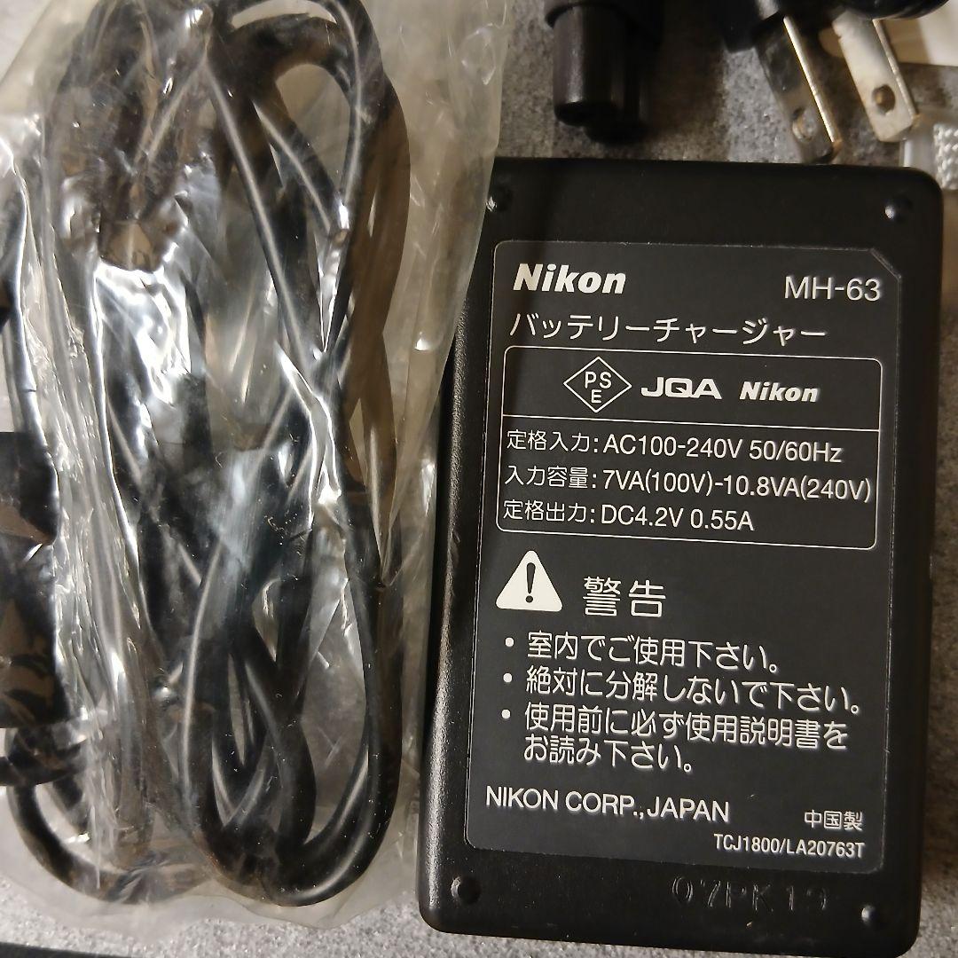 【動作確認済】デジカメ NIKON COOLPIX S200