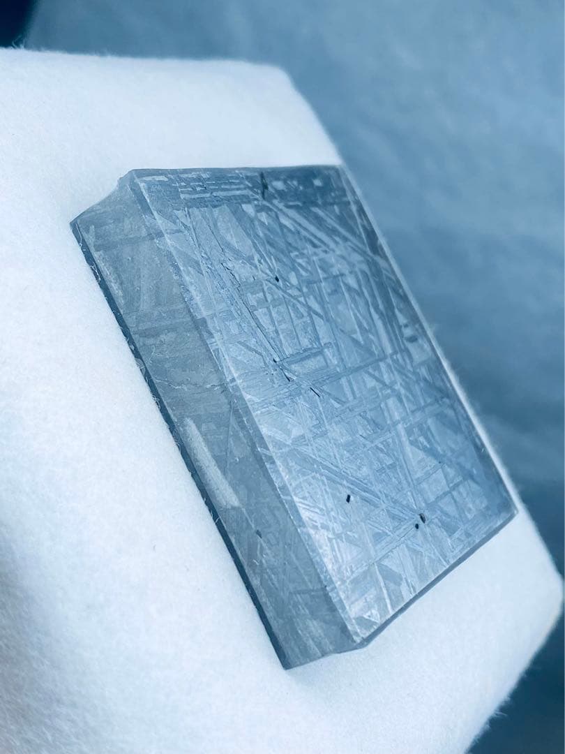 ギベオン隕石　130g  隕石　鉄隕石　メテオライト　ナミビア　コーティング済み