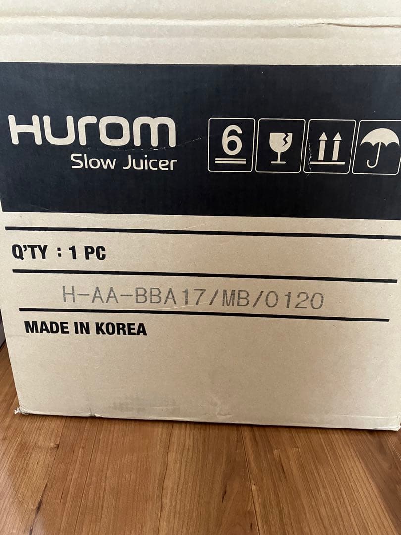 新品未使用　ヒューロム　スロージューサーマットブラック　H-AA