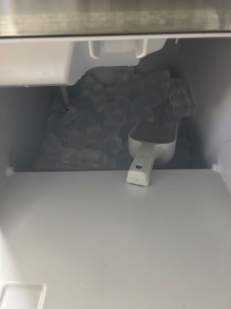 ✴︎週末限定値下げ価格✴︎【ホシザキ】2019年製 製氷機 キューブアイスメーカー