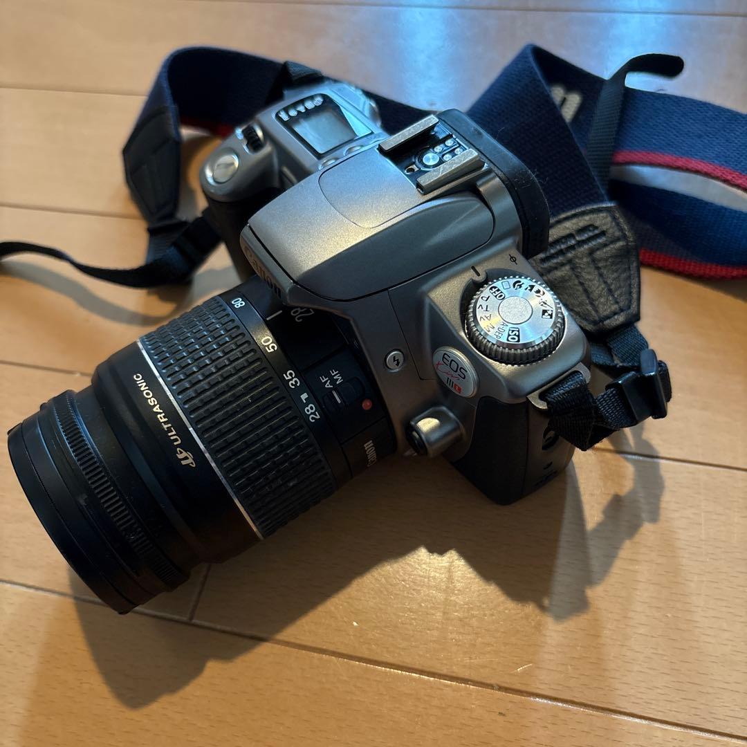 Canon EOS Kiss III 一眼レフダブルズームレンズセット　中古