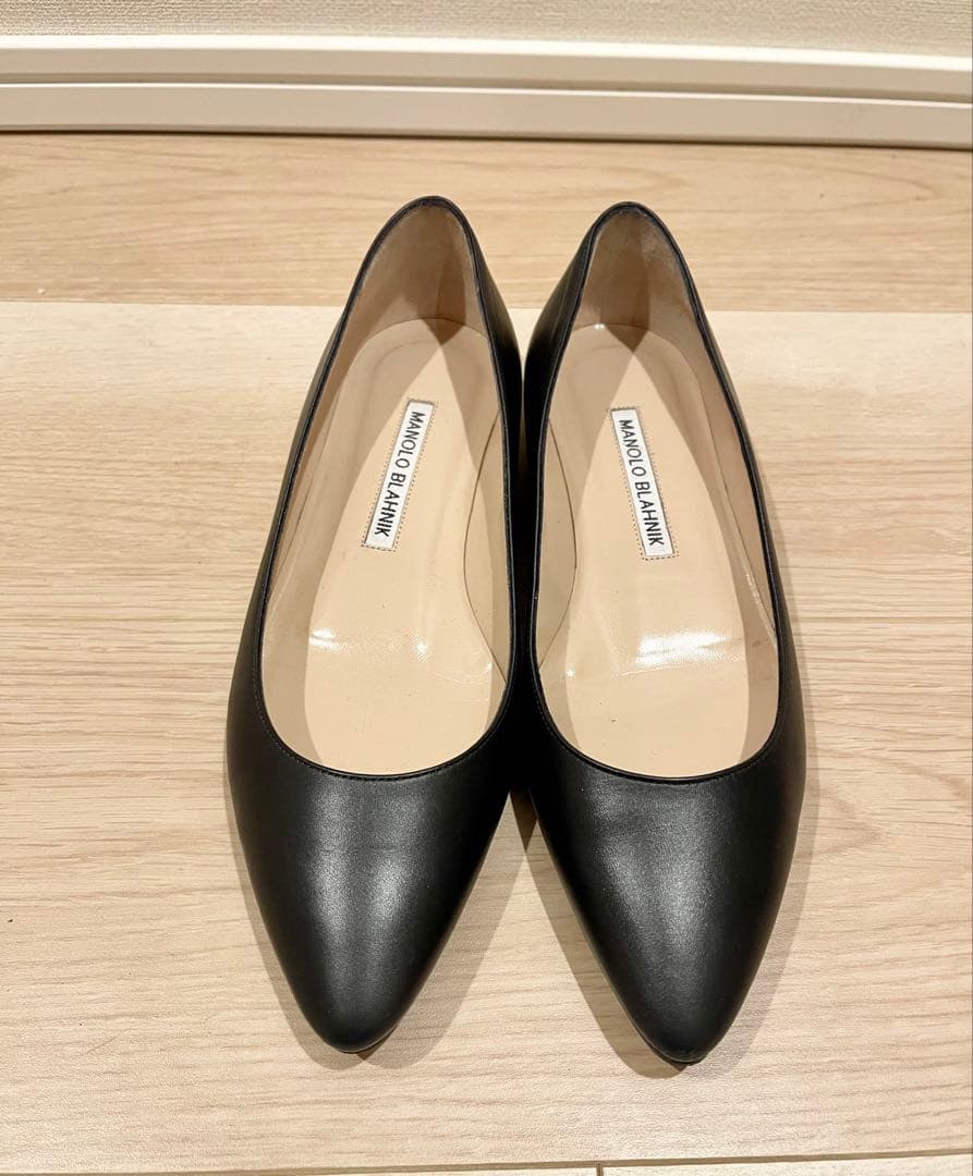 美品MANOLO BLAHNIKマノロブラニク フラットパンプスBLACK黒35