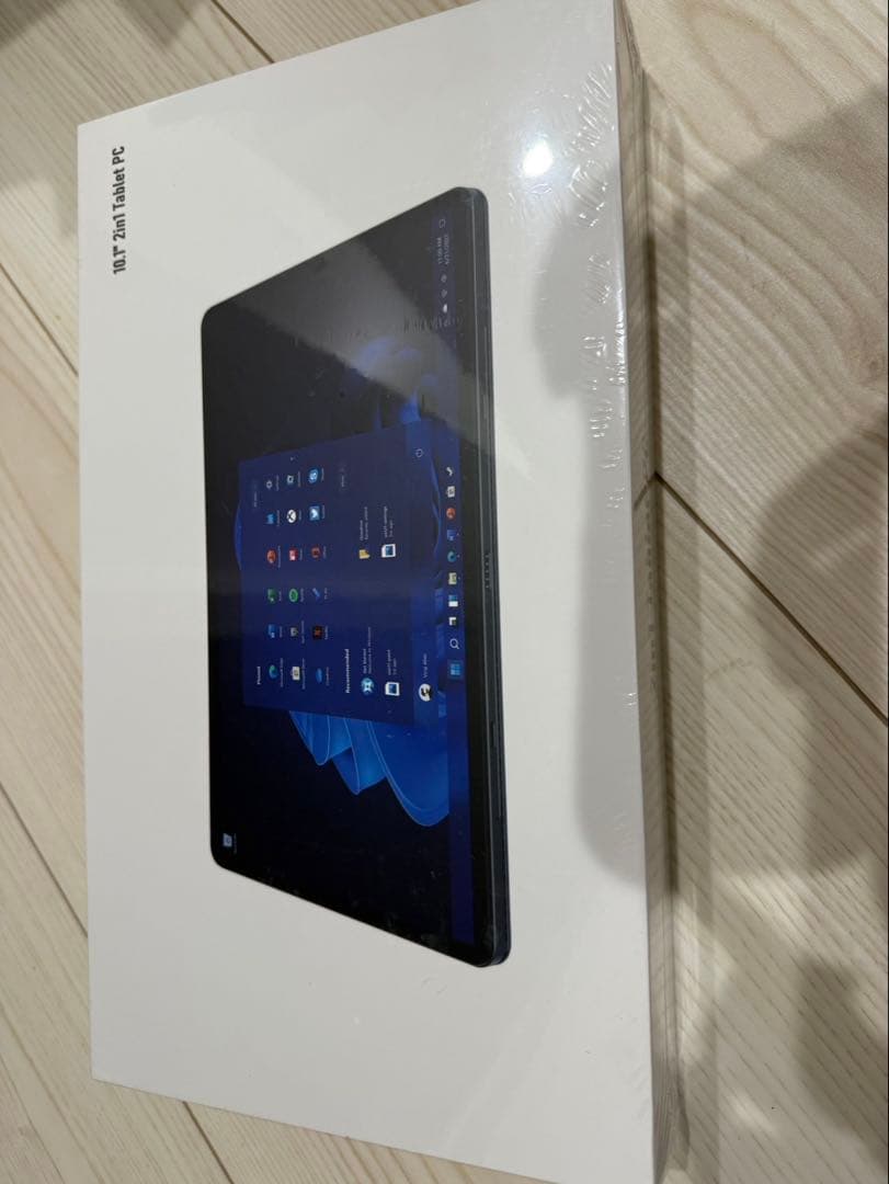 2in1 タブレット PC10.1型 第8世代Core m3 12GB メモリー