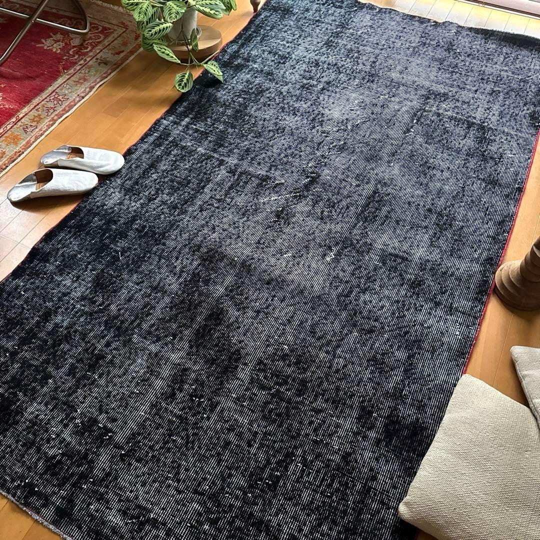 116.5×213.5オーバーダイ　ワンカラー赤ステッチ　トルコヴィンテージラグ