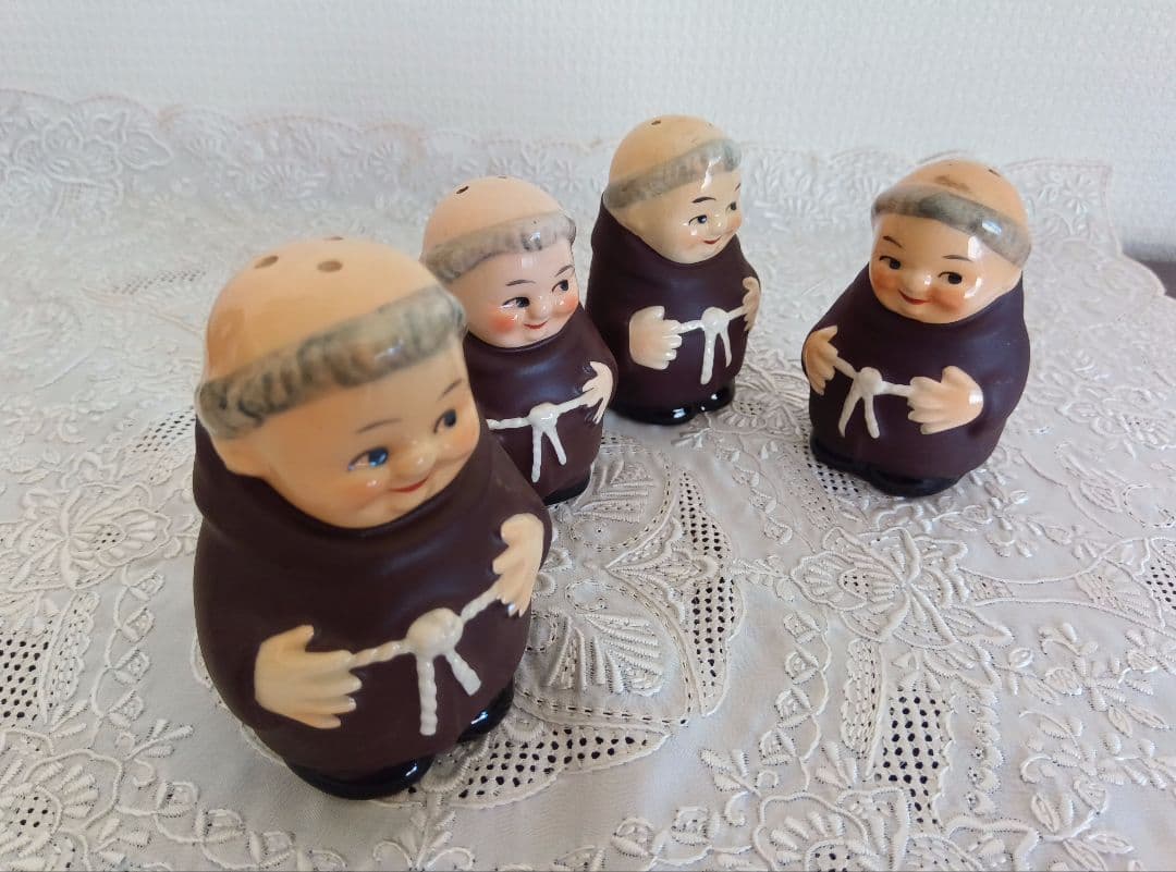 入手難 アンティーク Goebelゲーベル 修道士のフンメル人形 ４点セット