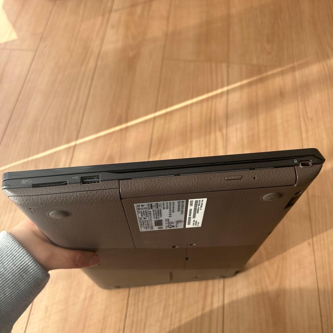 富士通FMV LIFEBOOK AH45/C2 ACアダプター付き