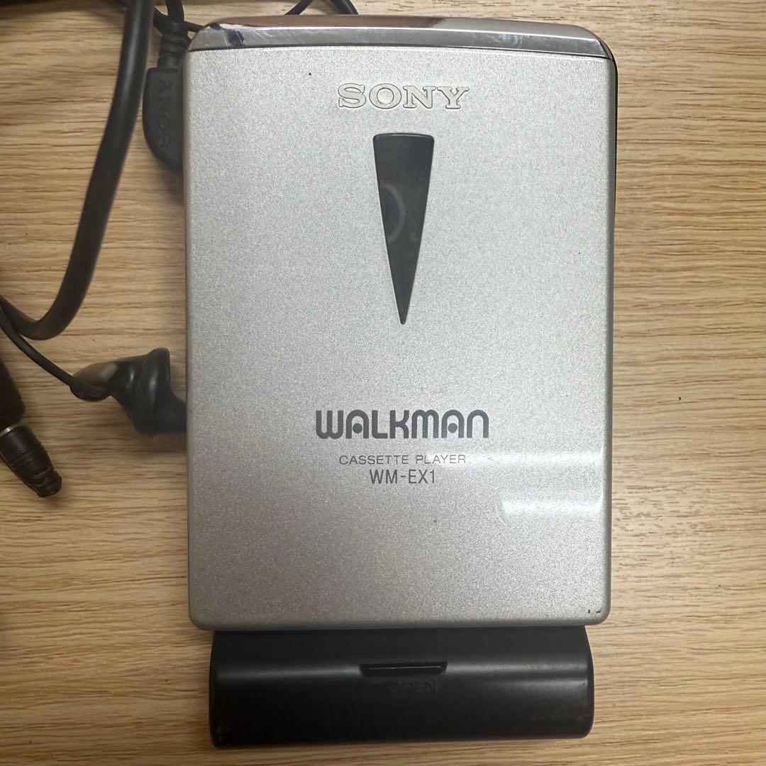 SONY WALKMAN 2点 専用イヤホン付 まとめ売り　ジャンク品