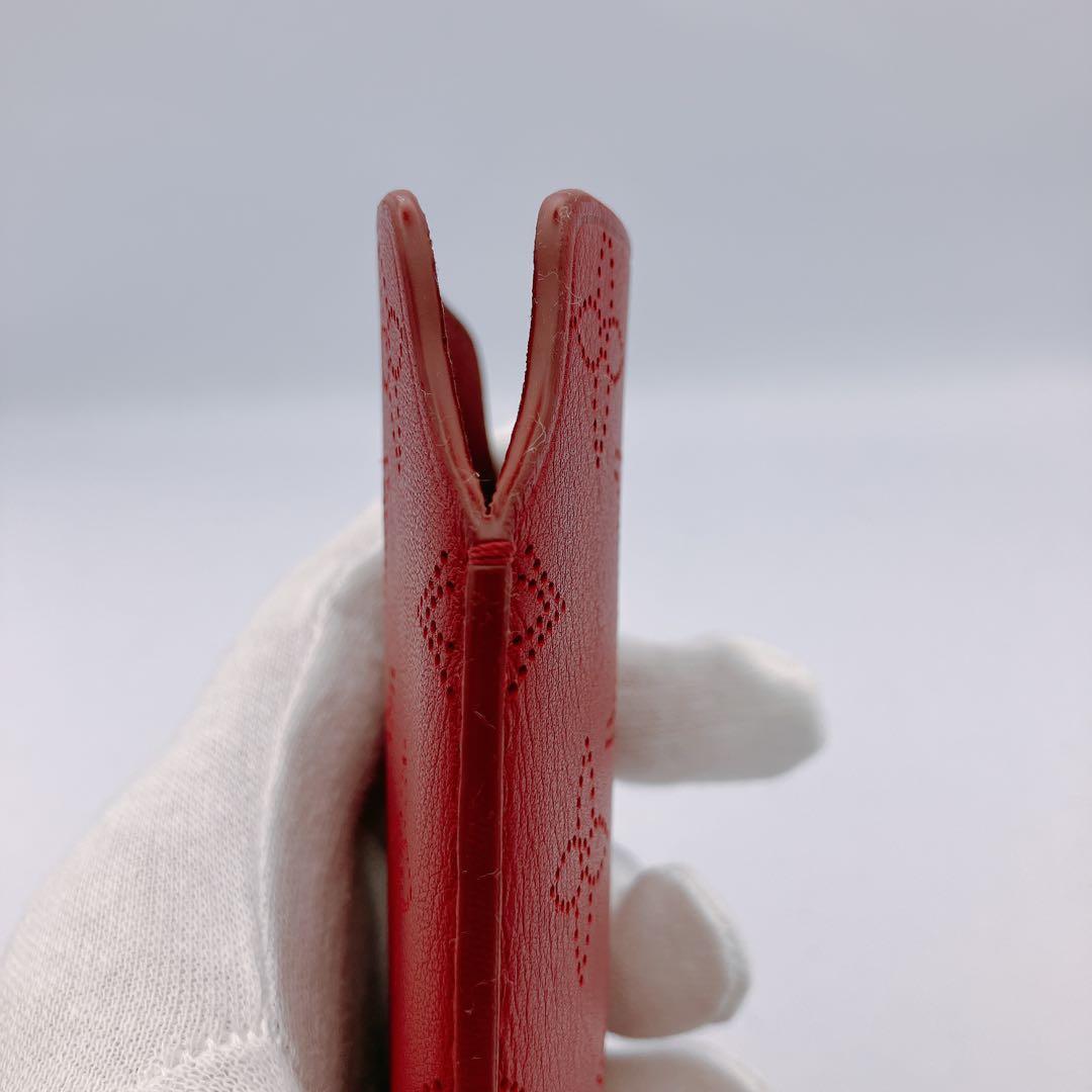 ✨極美品✨　LOUIS VUITTON ルイヴィトン　携帯ケース　レザー　赤