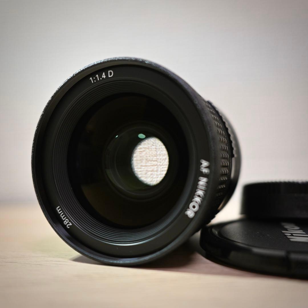 Nikon (ニコン) AF NIKKOR 28mm F1.4 D