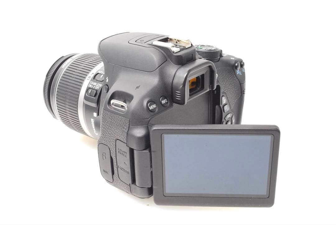 ✨ショット数2800✨CanonwKISS X7i✨ダブルレンズ✨超望遠✨カメラ