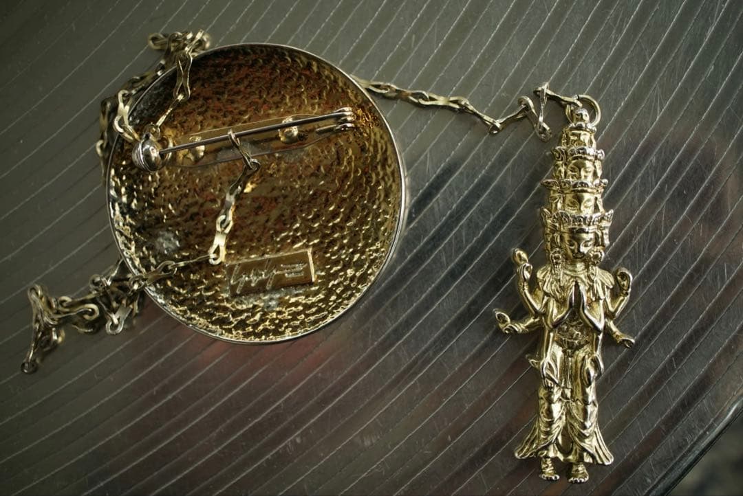 ヨウジヤマモト プールオム 千手観音 山本耀司 ブローチ ゴールド ビンテージ