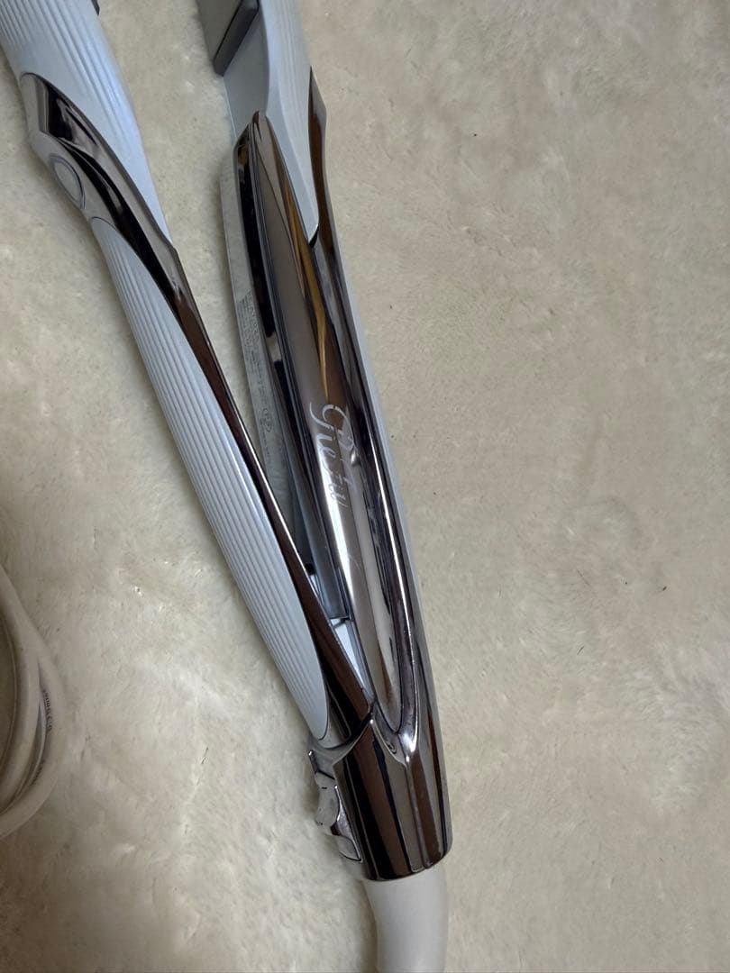 2023年製 ReFa ストレート アイロン プロ ホワイト RE-AT-02A