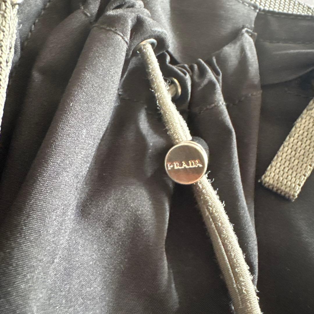 プラダ　PRADA ブラックウエストポーチ ポケット付き　本物