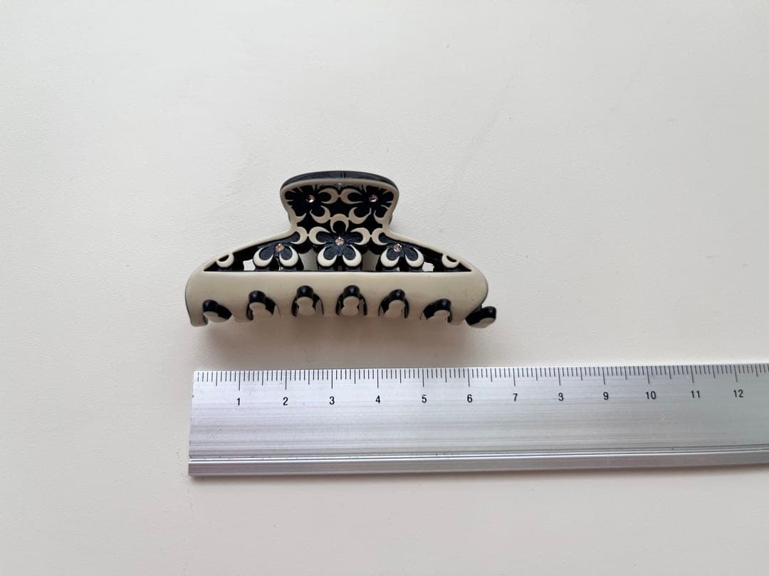 アレクサンドルドゥパリ　ヘアクリップ ベージュ/ブラック 約6cm