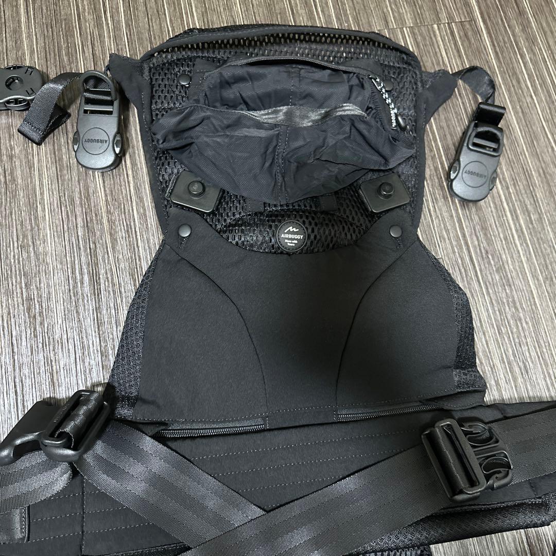 【Airbuggy】美品　ジェットブラック 抱っこ紐 メッシュ素材 説明書付き