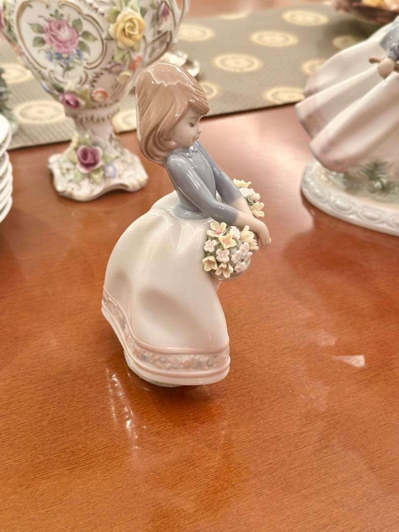 LLADROリヤドロ【五月の花 】フィギュリン