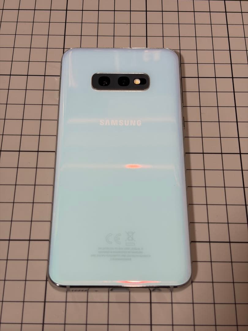 スマートフォン本体 Galaxy S10e Prism White SM-G970F 128GB