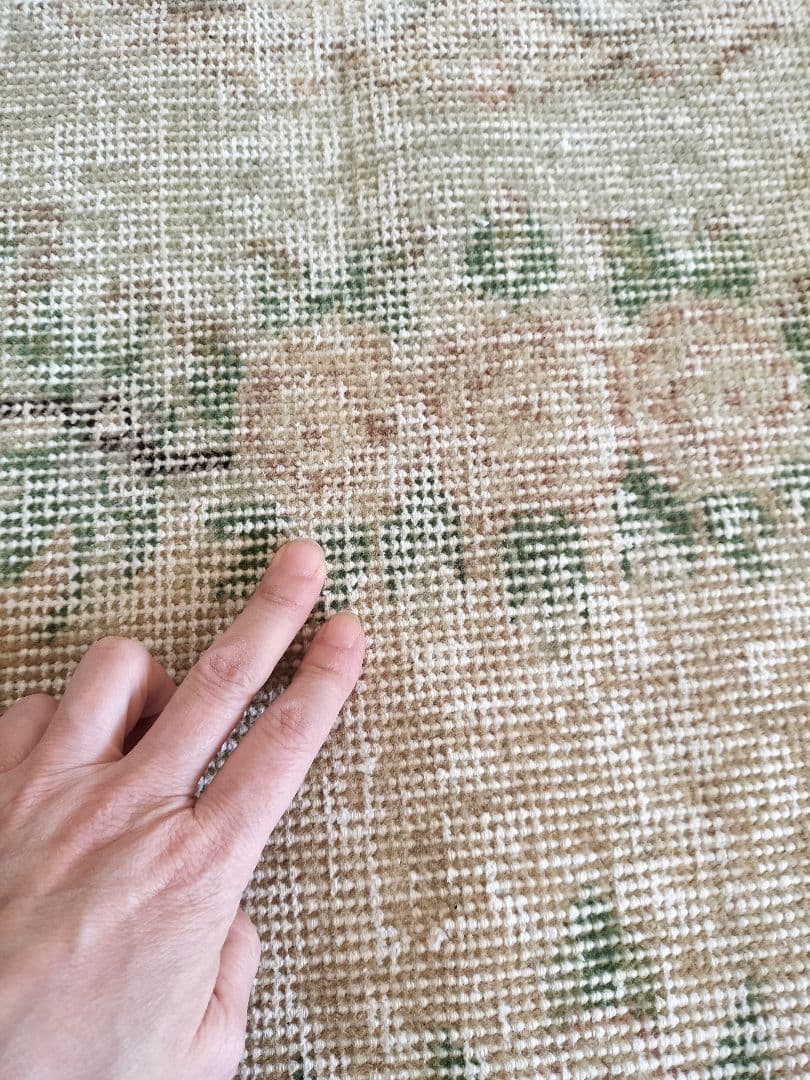 大判/ベージュベース淡いくすみピンクのローズガーデンラグ　No.739