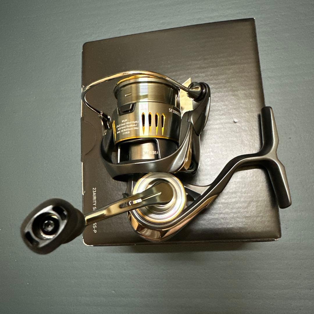 【美品】ダイワ　23エアリティ SF2000SS-P