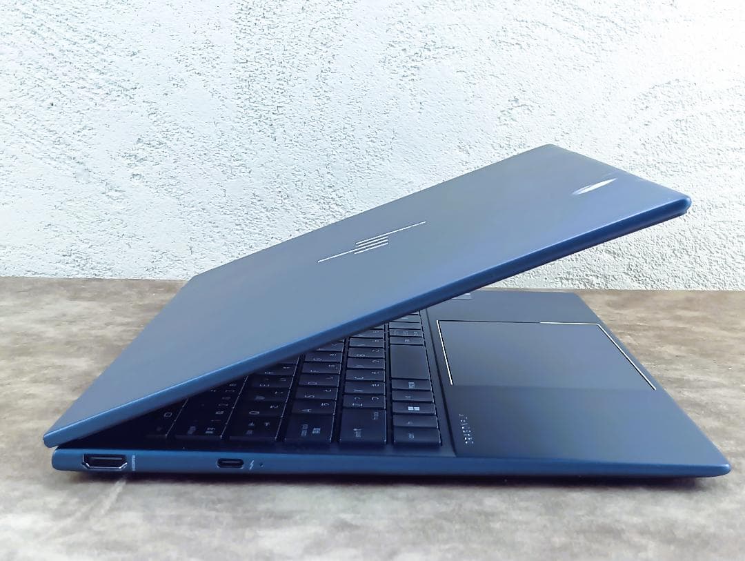 【美品】HP Dragonfly G4 Core i5/16GB/1TB