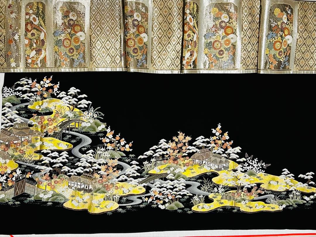 高級仕立て　手書き京友禅に金駒刺繍6個と金彩が品格溢れる 黒留袖23点フルセット