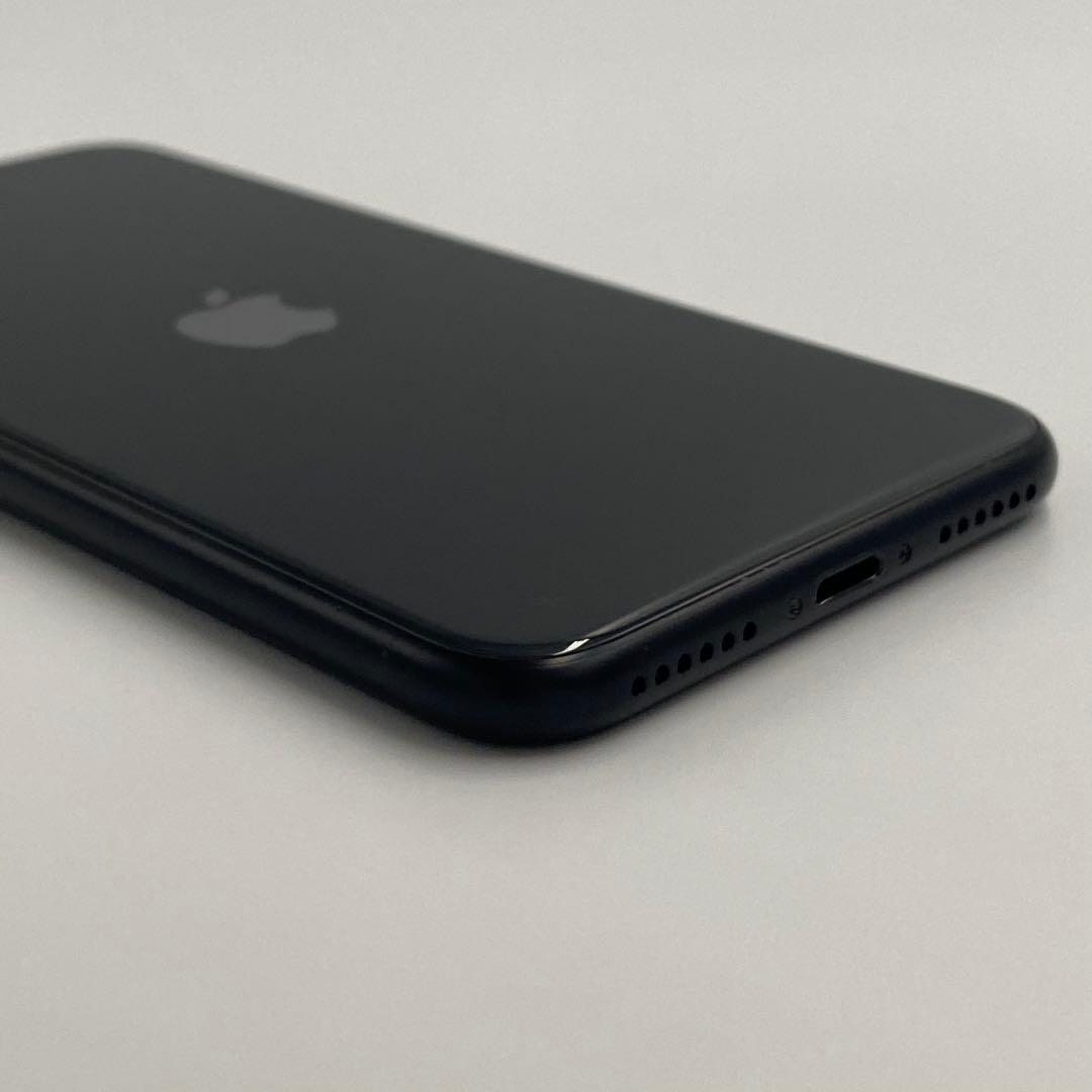 Apple iPhone SE 64GB SIMロックなし