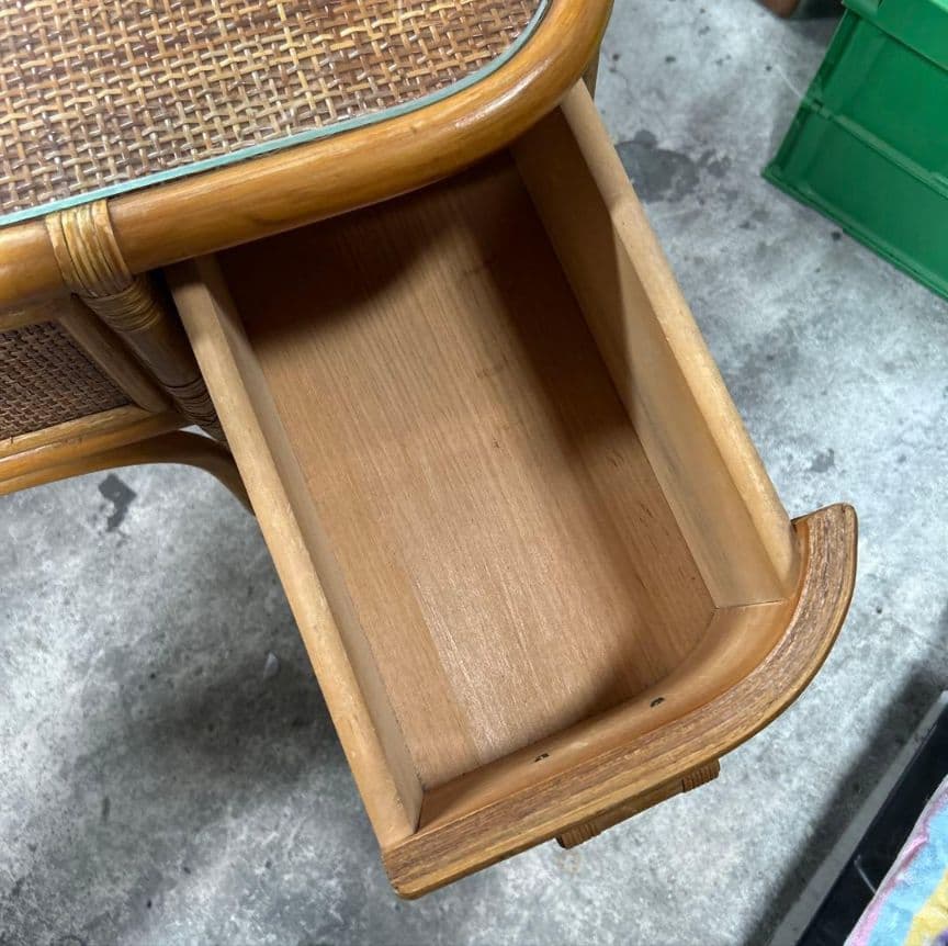 【配送不可、現地引取のみ】ラタン製ドレッサー・鏡台 アーチ型ミラー