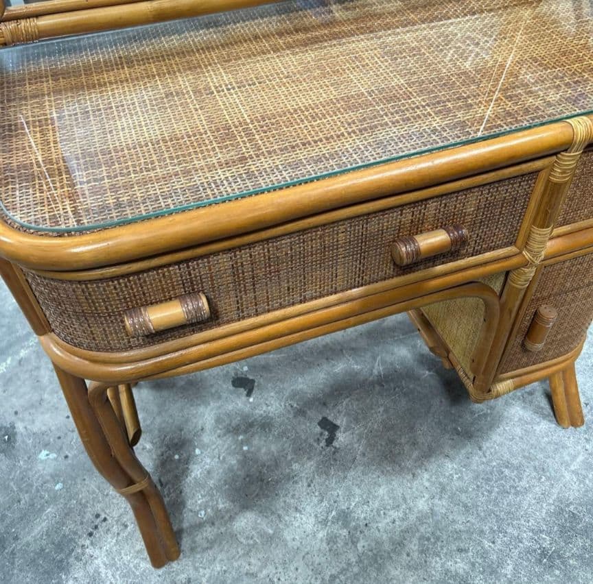 【配送不可、現地引取のみ】ラタン製ドレッサー・鏡台 アーチ型ミラー