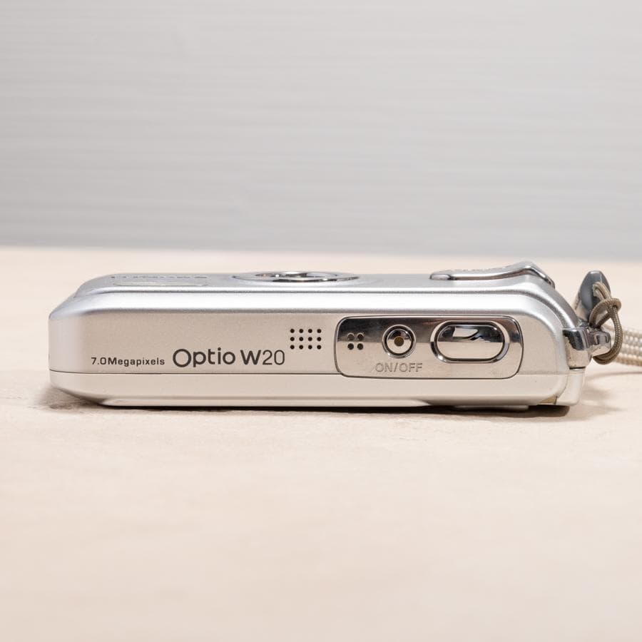 【防水カメラ】Pentax Optio W20 シルバー　スマホ転送OK