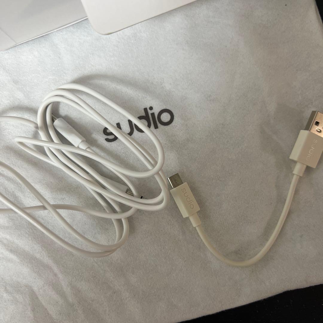 sudio ワイヤレスノイズキャンセリングヘッドフォン ホワイト