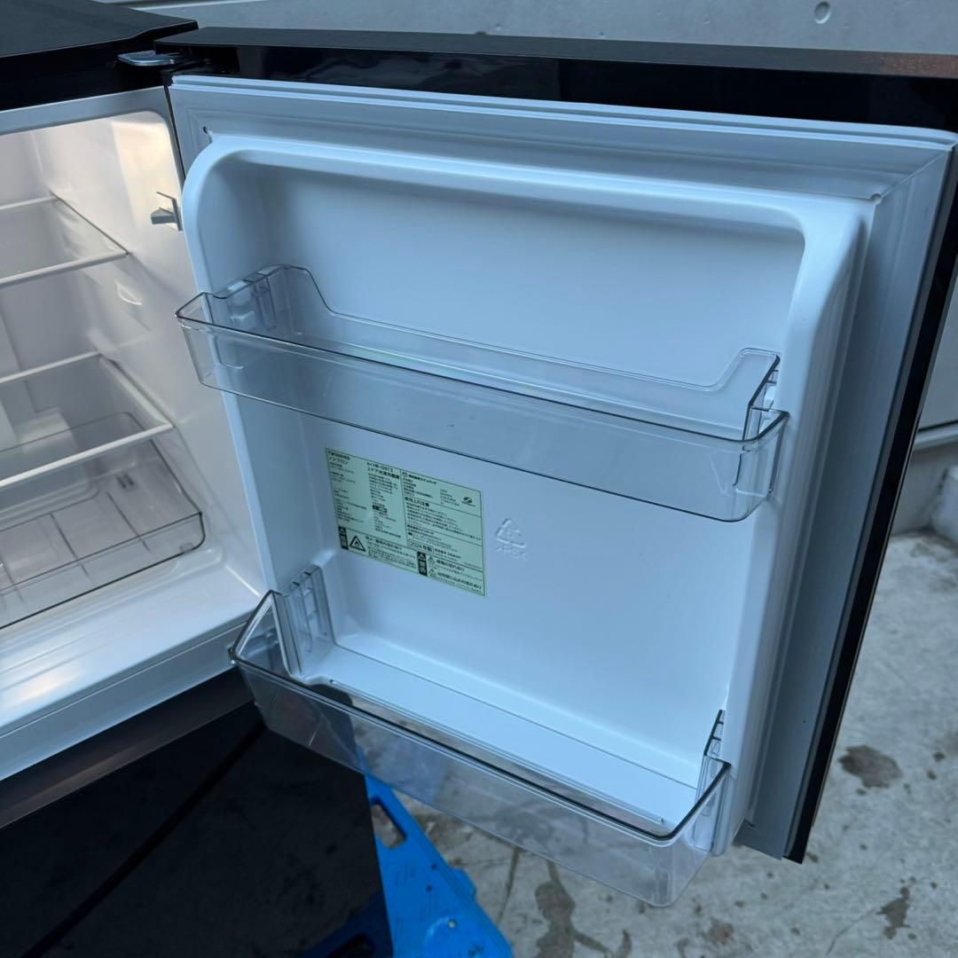 177⭐️2024年製美品★ツインバード　冷蔵庫　ミラー　ブラック　鏡　一人暮らし