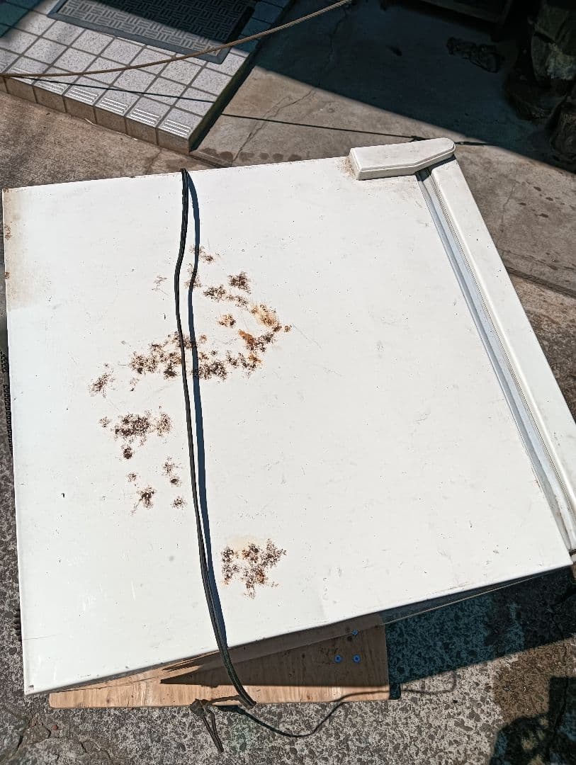 ヴィンテージ冷凍庫 シャープ電気冷凍庫 FJ-63A　1991年製