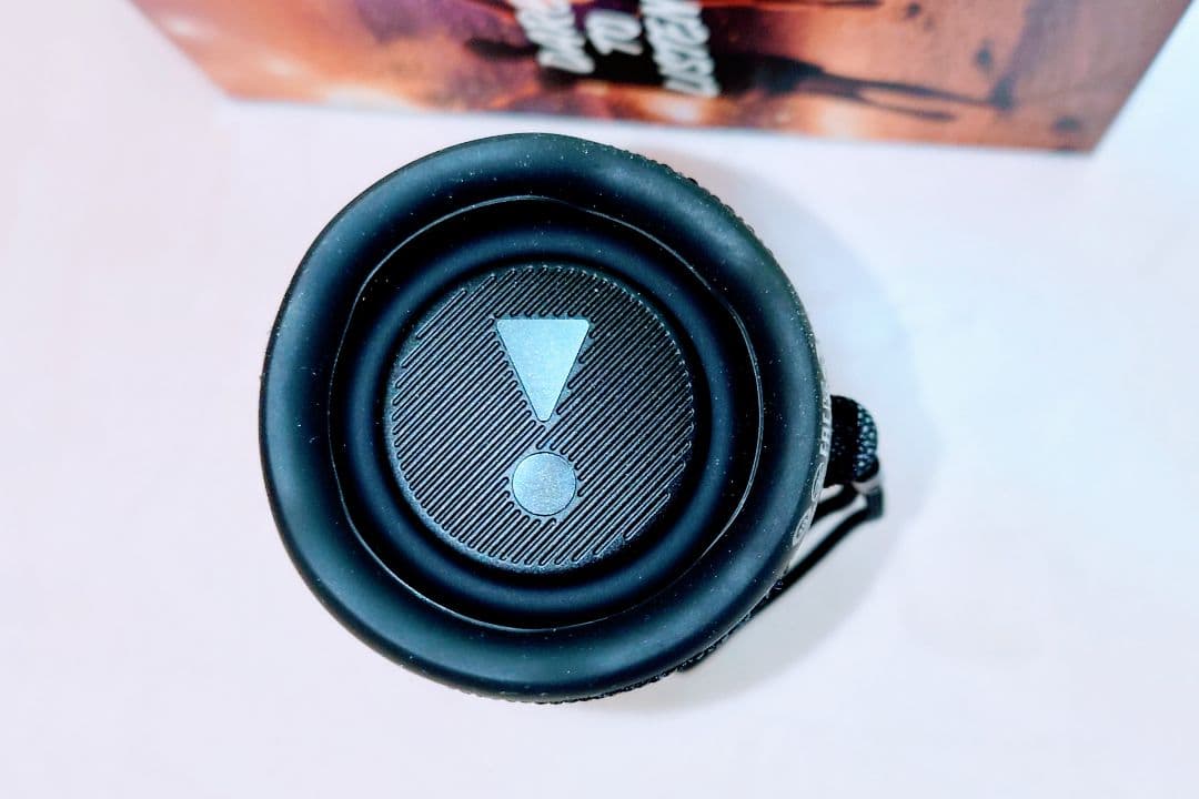 JBL FLIP6 　BLACK