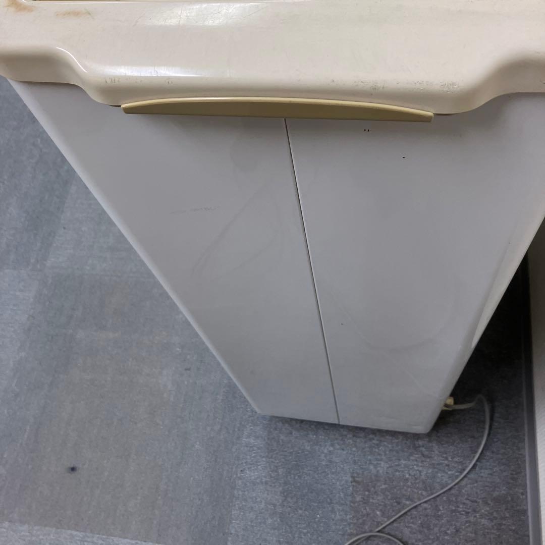 サンヨー　SANYO 冷凍ストッカー フリーザー SCR-S63 62L 動作品