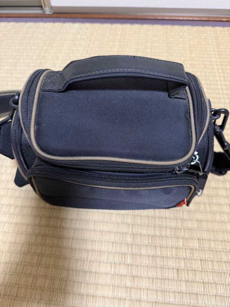 デジタルカメラ HIRAKU