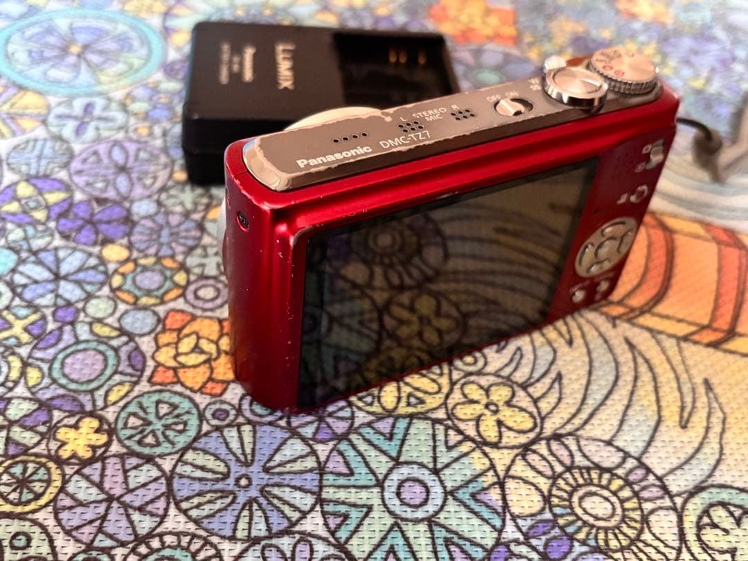 Panasonic Lumix 赤 コンパクトデジタルカメラ