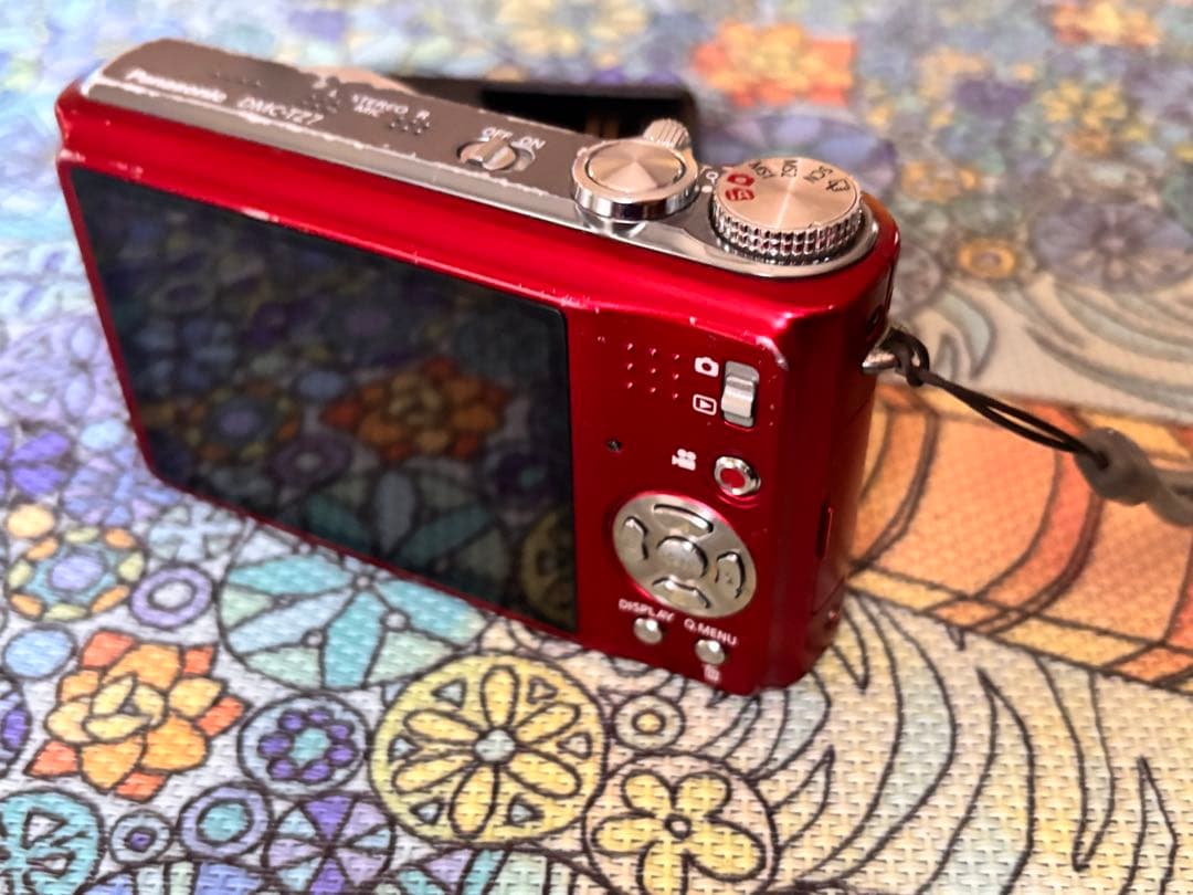 Panasonic Lumix 赤 コンパクトデジタルカメラ