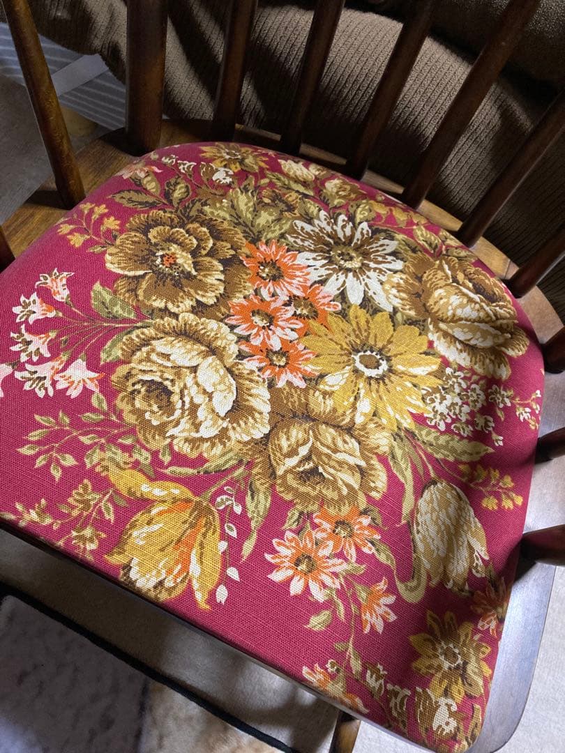 飛騨産業　キツツキマーク