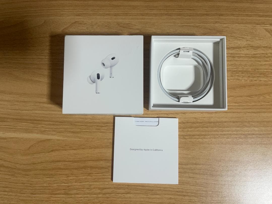 MagSafe充電ケース(USB-C)付き AirPods Pro 2 +おまけ