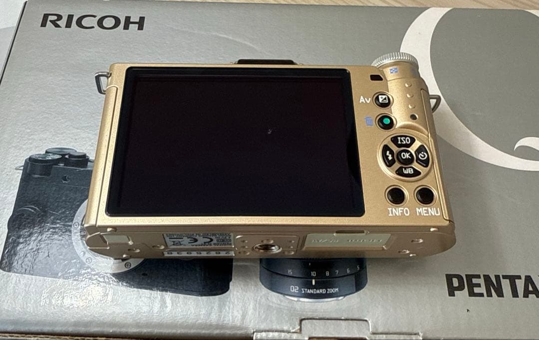 【開封済み未使用】PENTAX ミラーレス一眼 Q-S1 ズームレンズキット