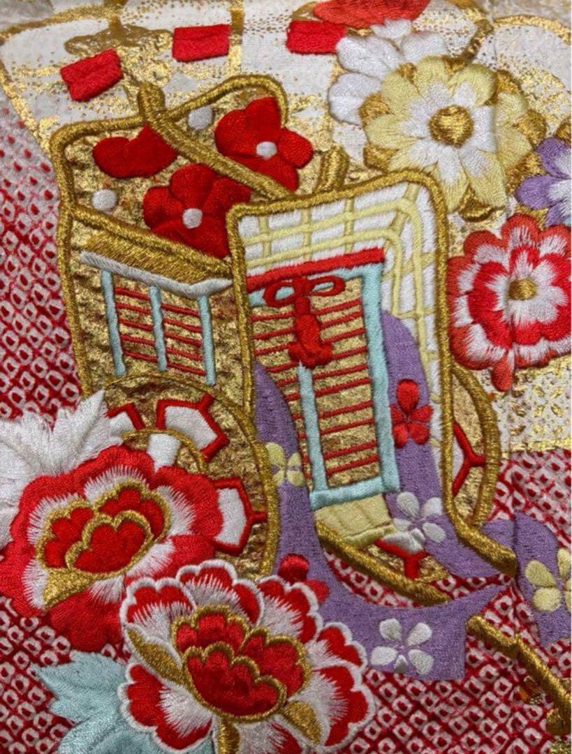 七五三　四ツ身女の子着物　正絹　仮絵羽　艶やか黄色　豪華絞り　刺繍　御所車