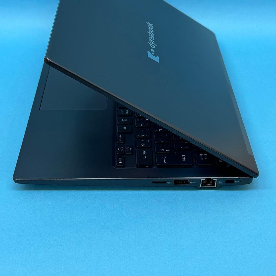 944準美品 dynabook G83/HS 第11世代 16GB office