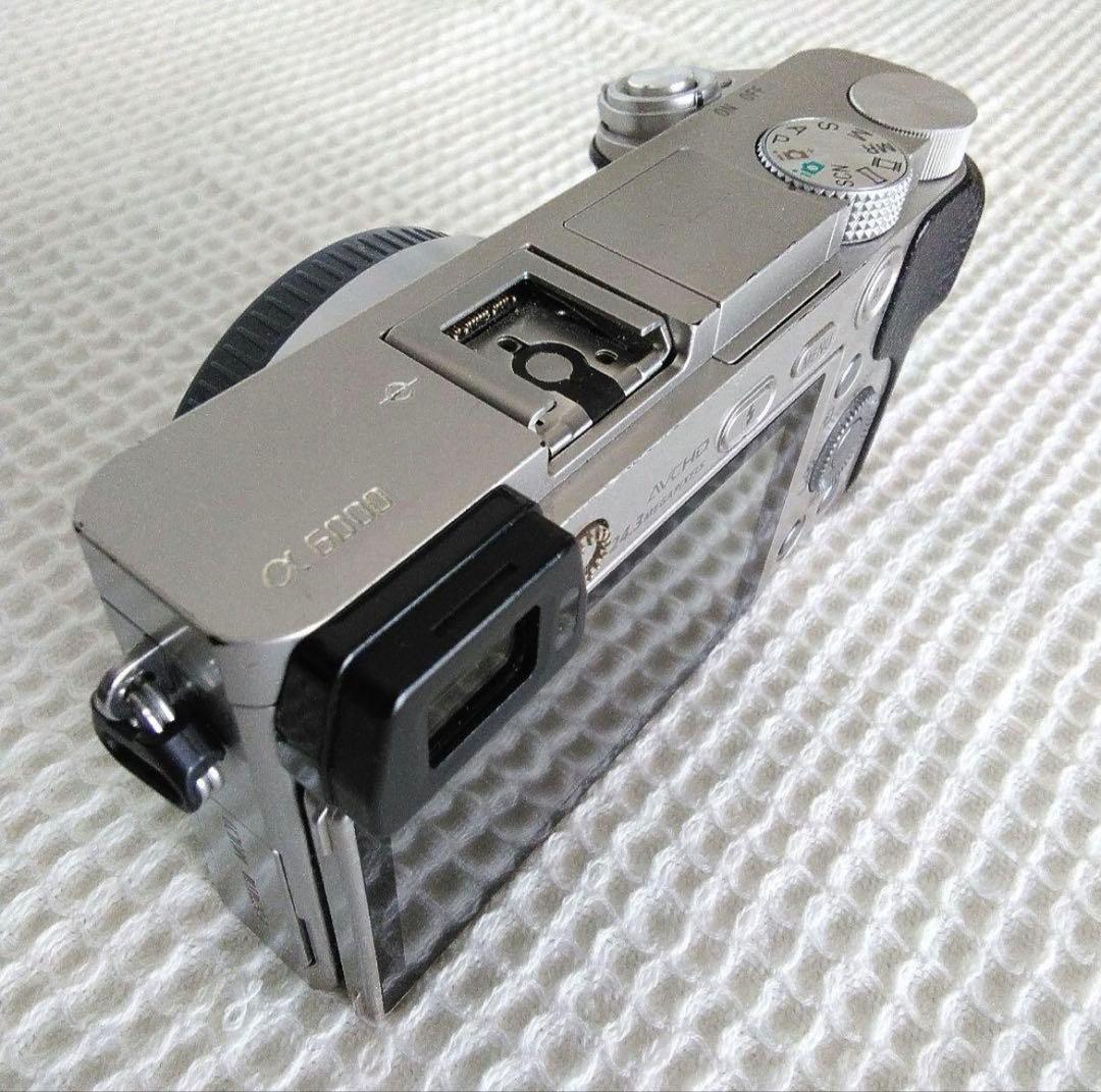 SONY α6000 ミラーレス一眼カメラ E 16-50mmレンズポーチ付